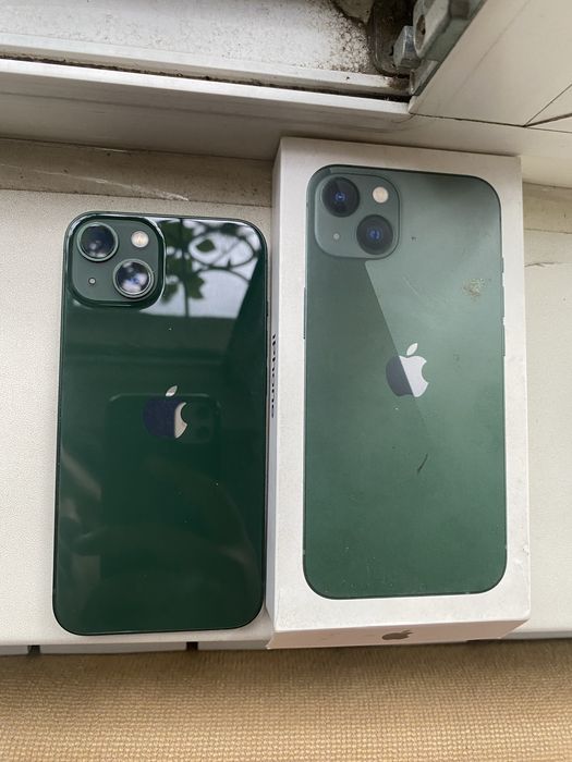 iPhone 13.
