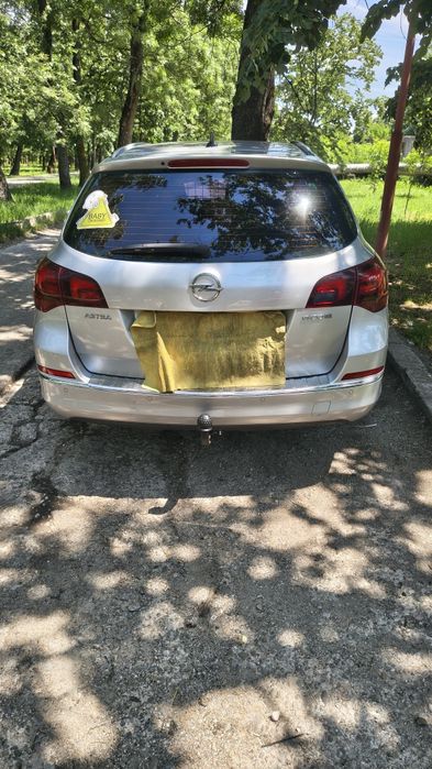 Opel Astra j sport tourer