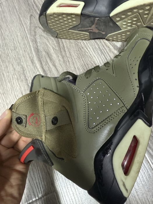 Nike Air Jordan 6 x Travis Scott