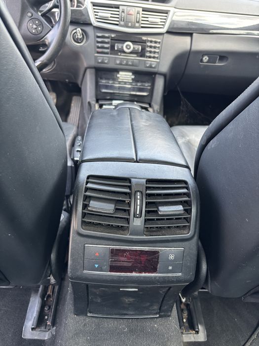 Interior Mercedes E Class 2011