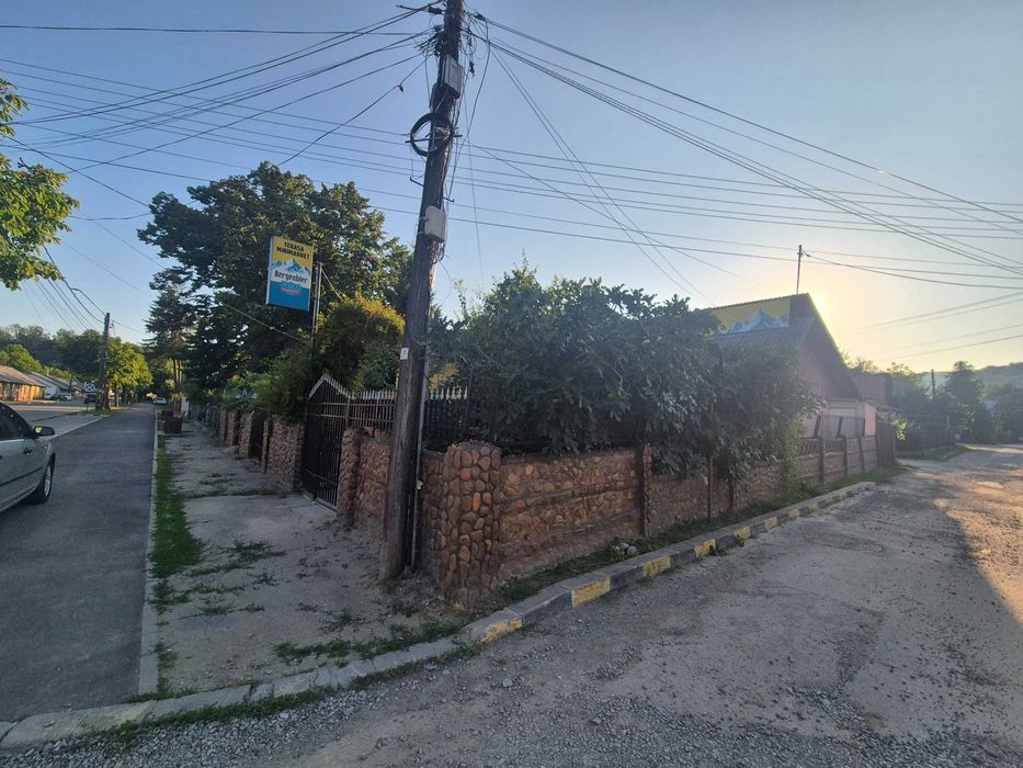 Casa de vanzare, locatie foarte buna pentru magazin