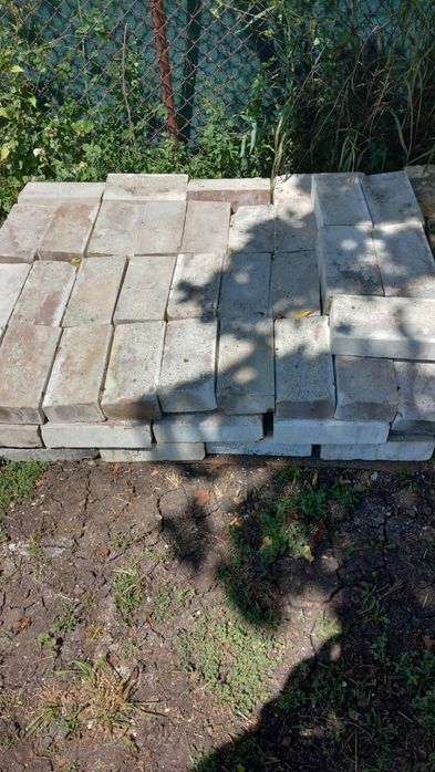 Продавам огнеопорни тухли