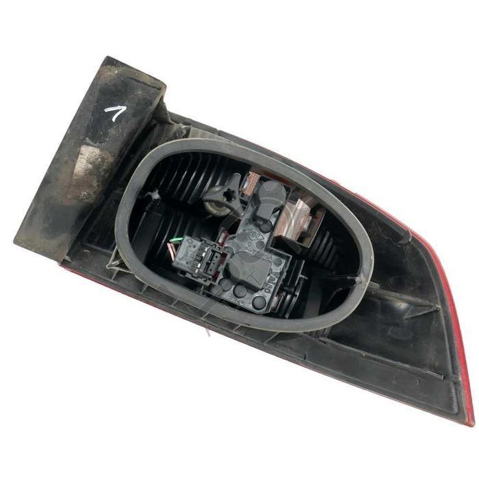 Stop exterior stânga Renault Laguna II, OEM 820000247 - 139365