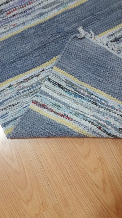 Килимче тип черга с ресни