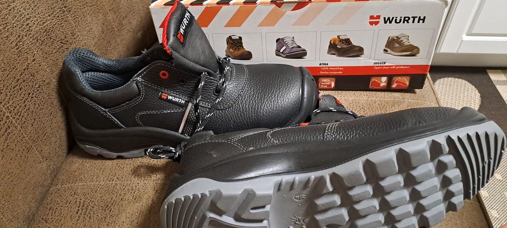 Работни обувки..