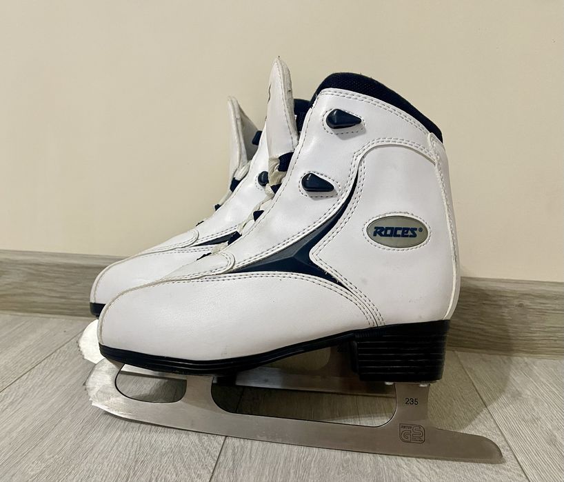 Коньки фигурные