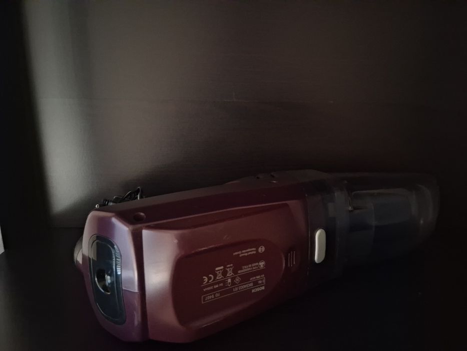 Разпродажба 30лв - Ръчна прахосмукачка Bosch