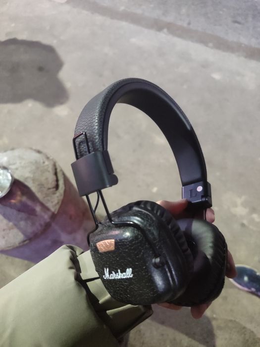 Наушники Marshall V