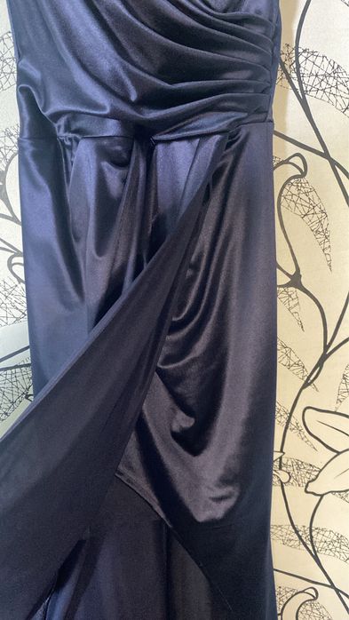 Официална рокля