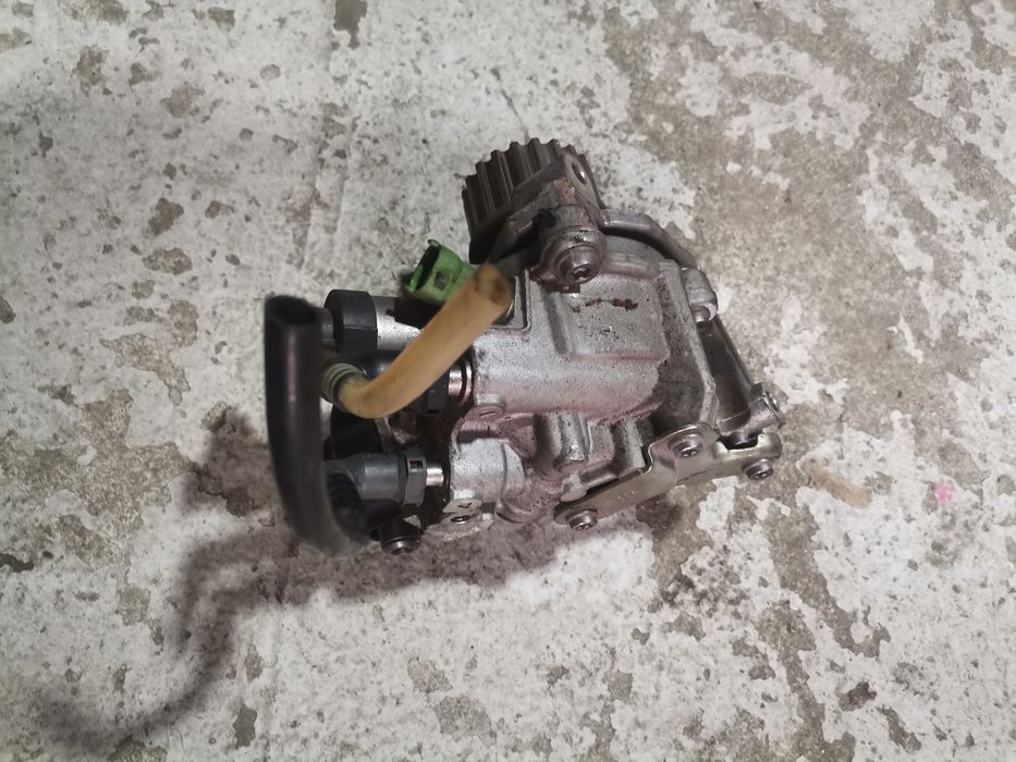 Pompă înalte injectie Dacia Duster 1.5 DCI