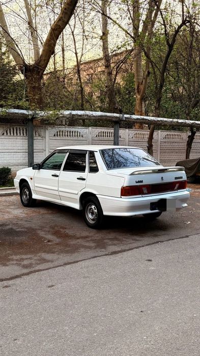 Лада Ваз 2115 год 2010 пробег 130.000