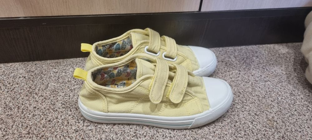 Продам кеды в хорошем состоянии