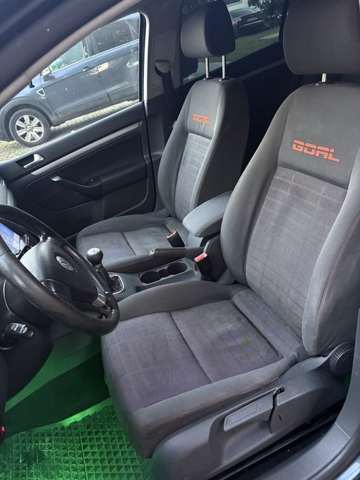 VW Golf 5 1.6 benzină + GPL