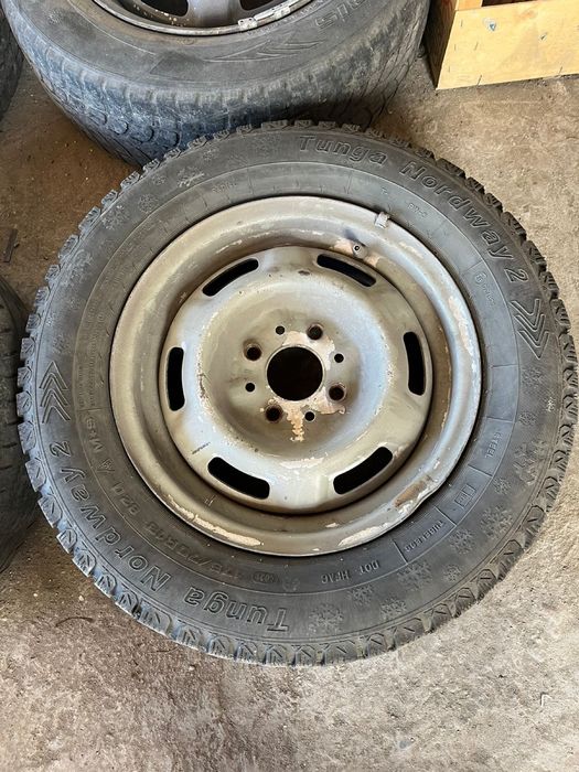 Продам резины с дисками на R13 175/70