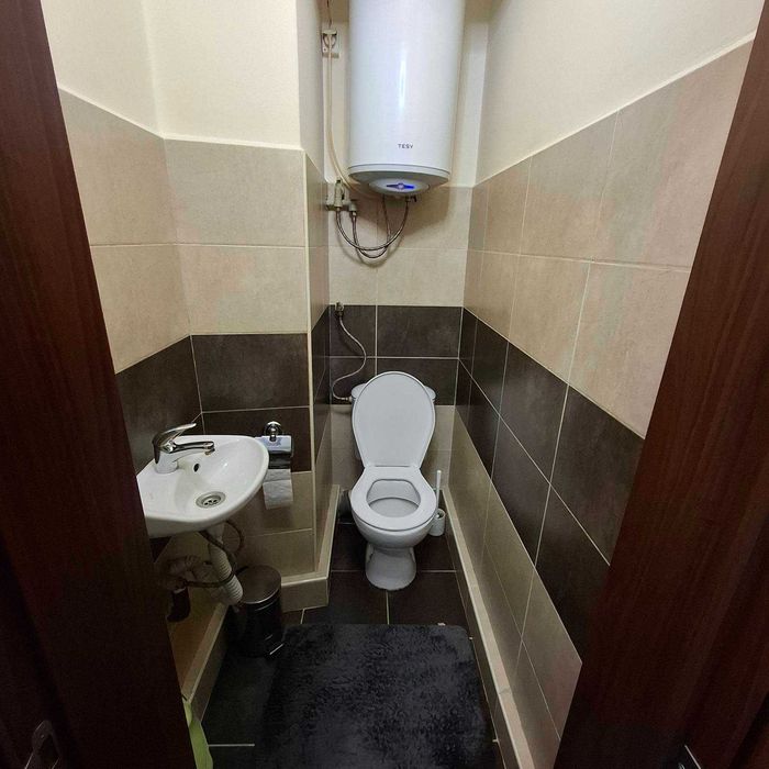 Продава се Тристаен апартамент в Варна, Възраждане 1 - 74 кв.м за 2325 €/кв.м - Снимка #16