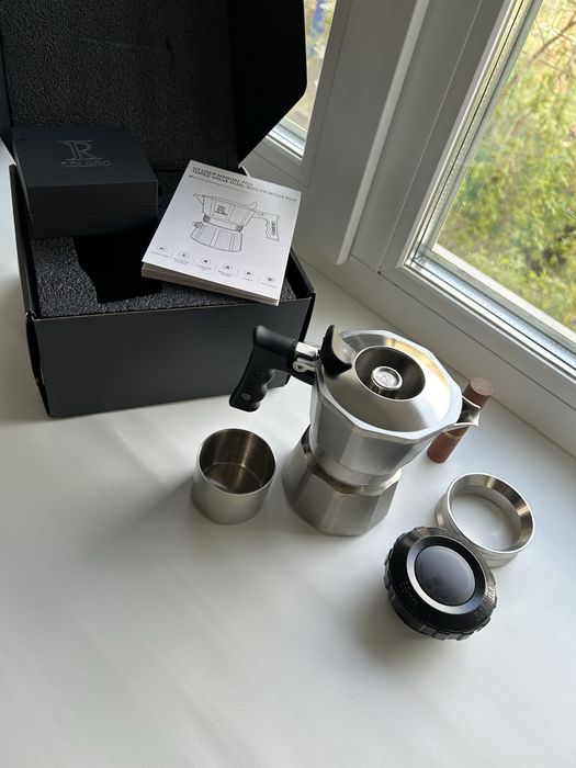 Гейзерная кофеварка Colbro
