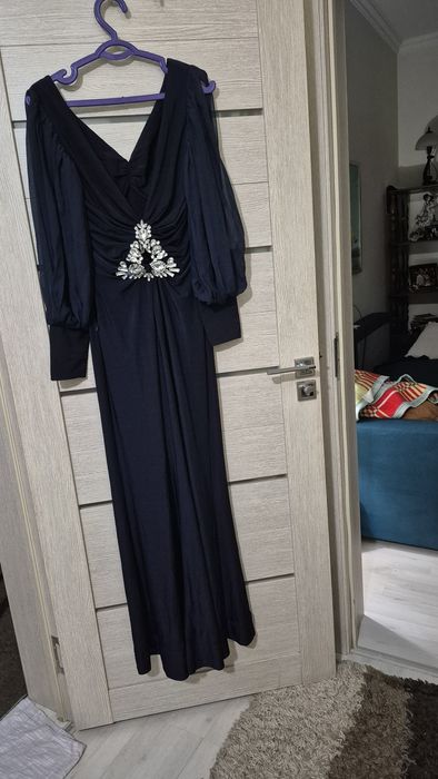 Платье вечернее. Темно синее