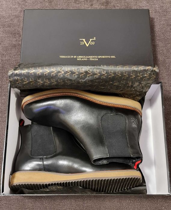 VERSACE  чисто нови мъжки кожени боти