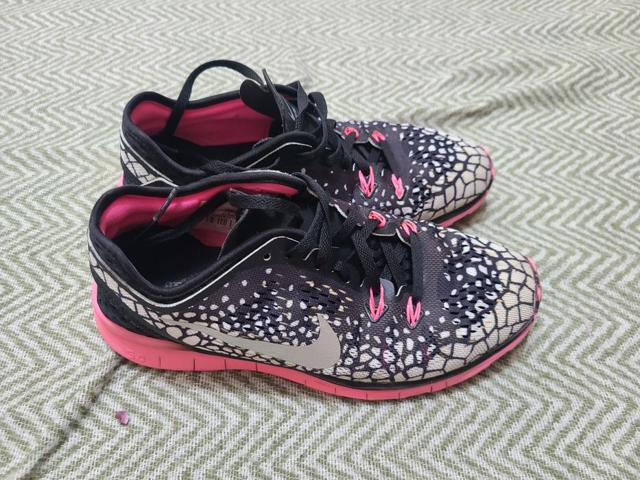 Adidasi Nike marime 36