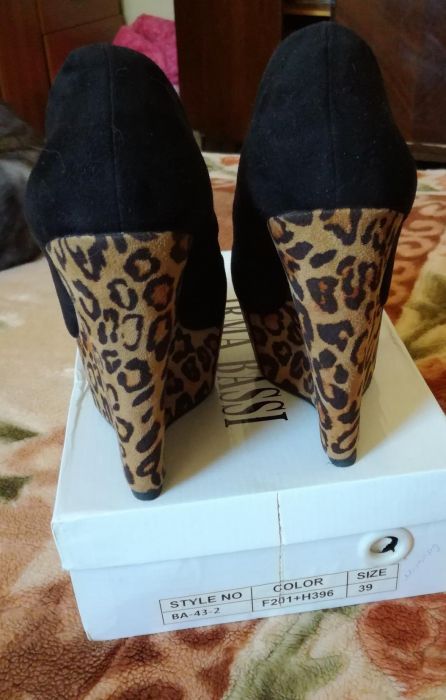 Продам шикарные туфли