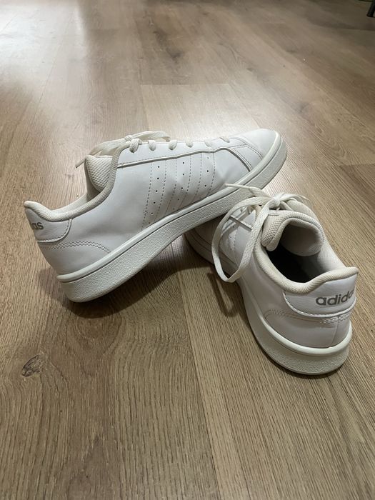 Оригинални маратонки Adidas