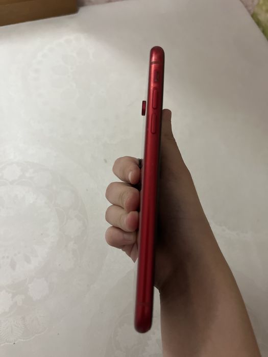 IPhone XR 128 гигабайтов