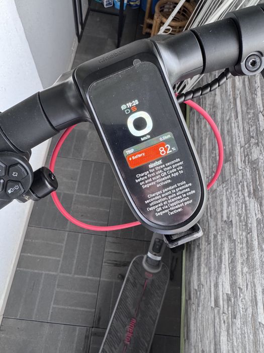 Trotineta electrica Segway Ninebot F3 Pro - impecabila garantie