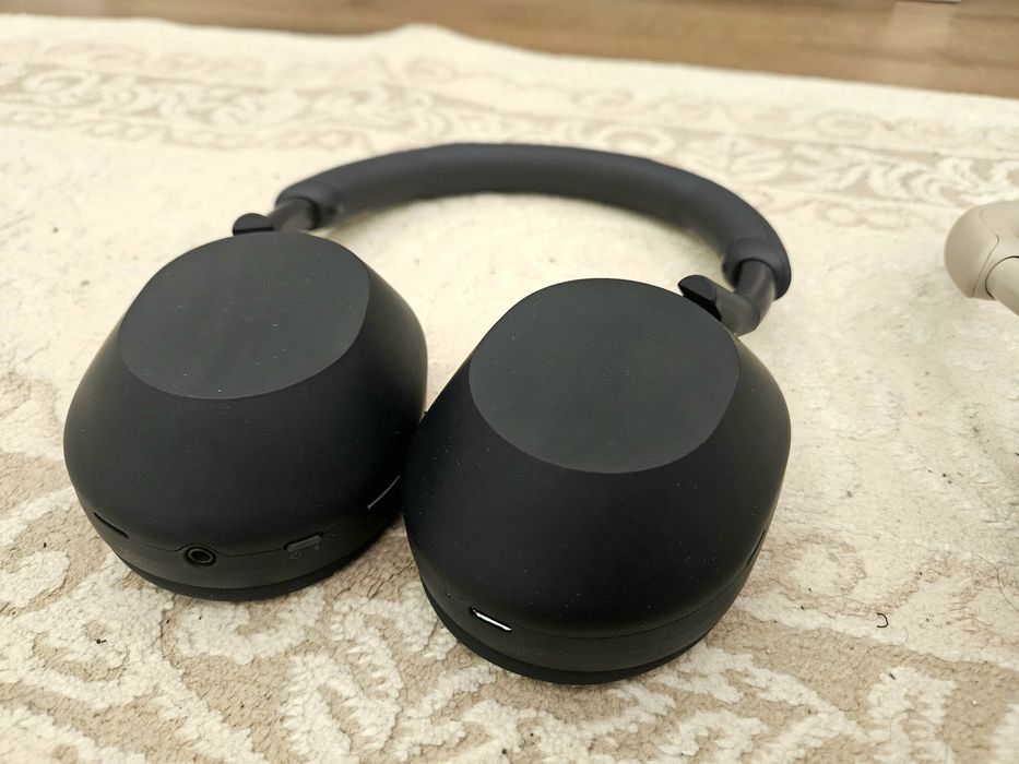 Наушники Sony WH-1000XM5