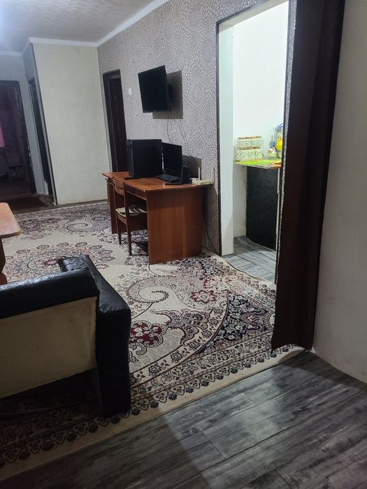 Продажа от собственника 3-х комнатной квартиры в Таш.обл. г. Ахангаран