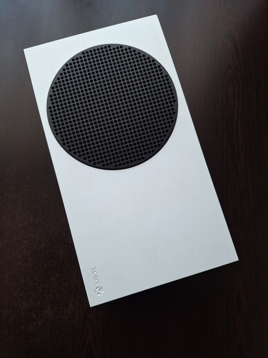 Xbox Series S + Controller in stare perfecta