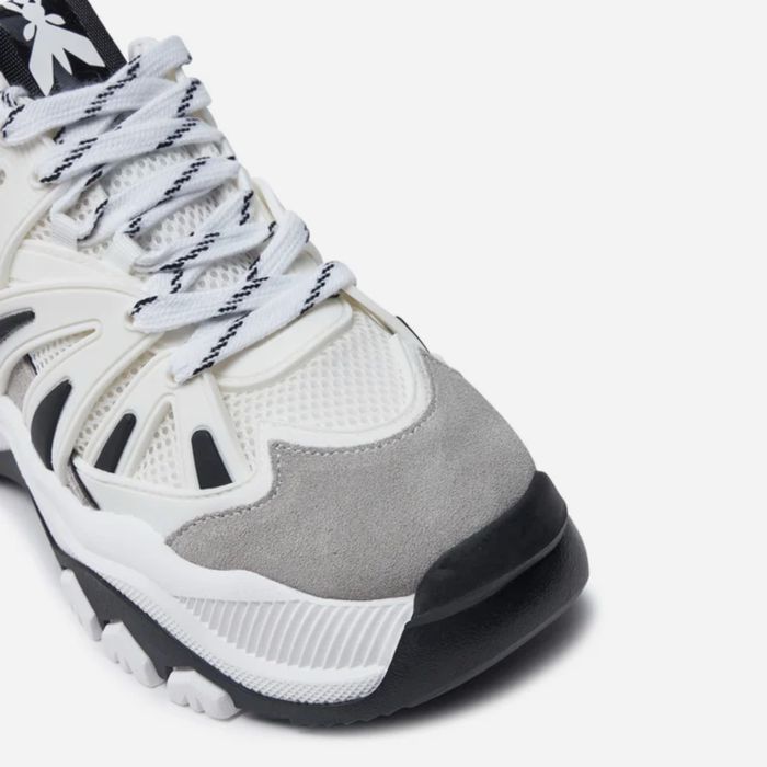 Оригинални дамски маратонки Patrizia Pepe 8Z0043 V005 XIGU White/Black