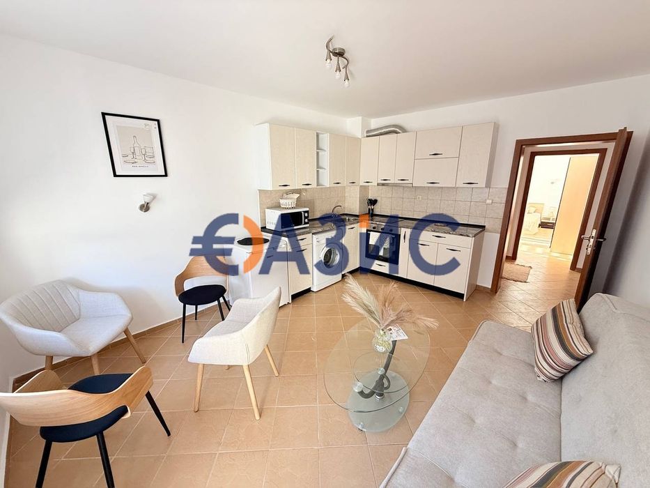 Продава се Тристаен апартамент в к.к. Слънчев бряг - 84 кв.м за 583 €/кв.м - Снимка #1