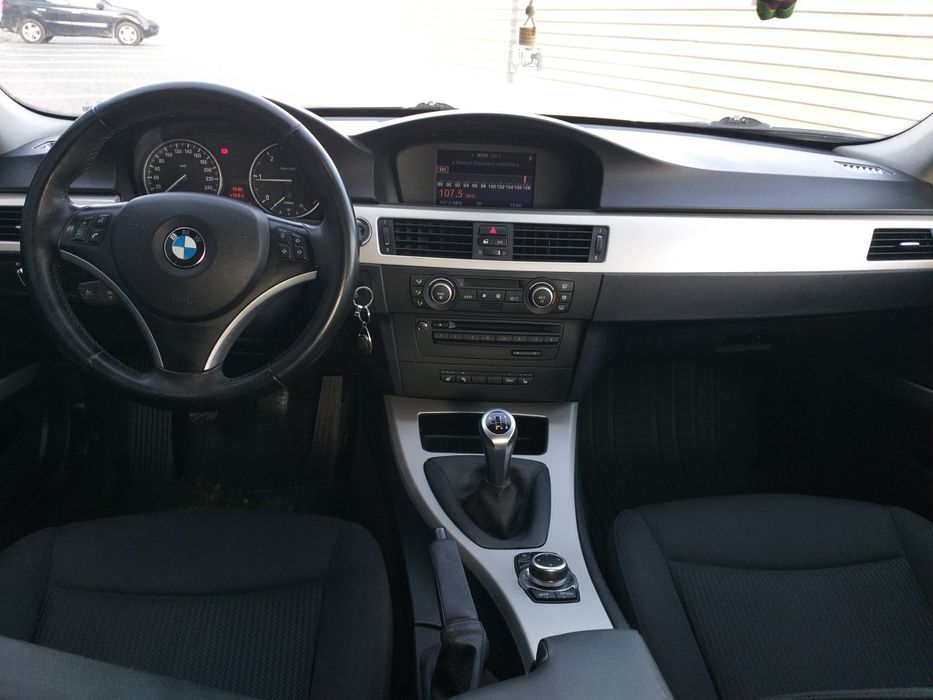 Vând BMW 320d Facelift