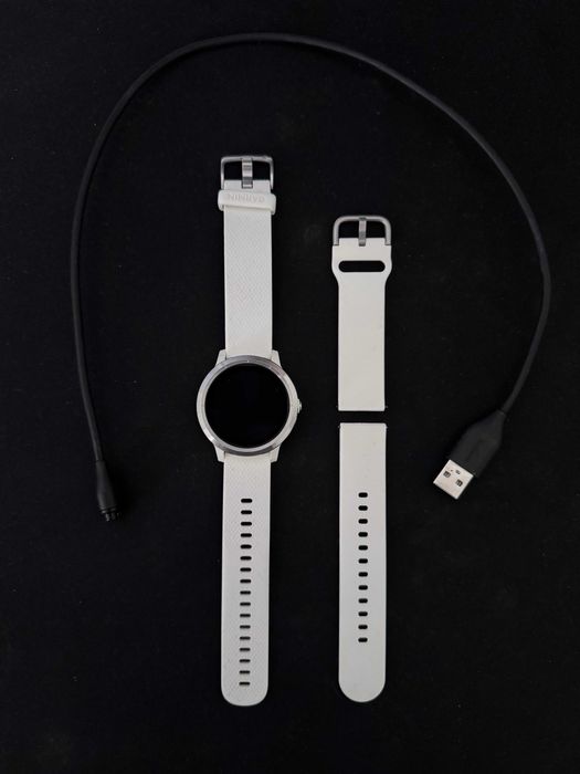 Garmin Vivoactive 3 – бял, като нов + допълнителна каишка