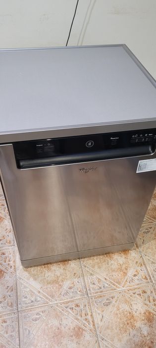 Съдомиялна Whirlpool като нова.
