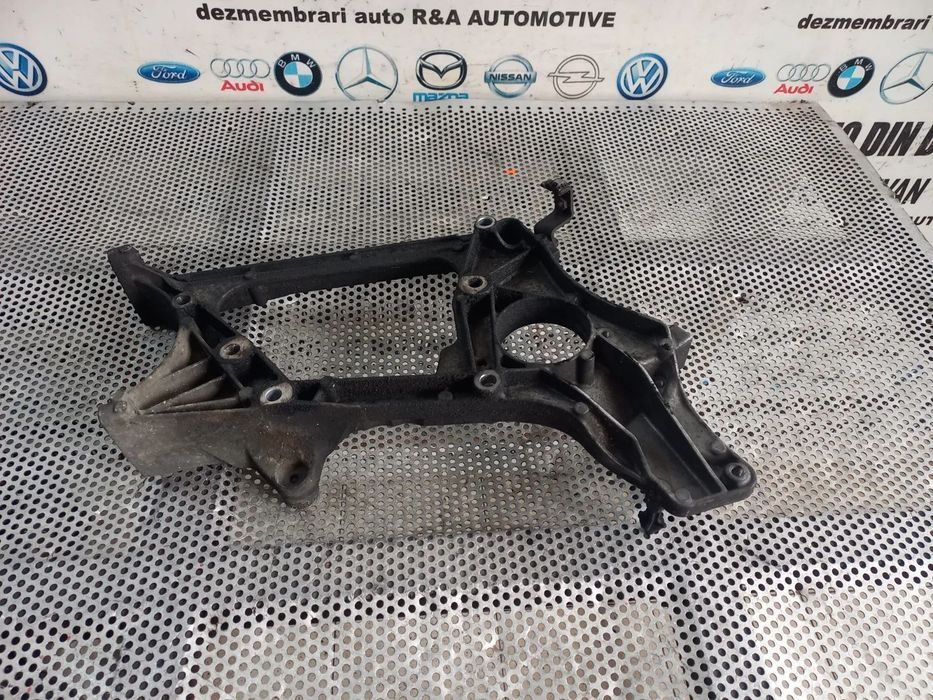 Suport Role Accesorii Mercedes C Class W204 E Class W212 2.2 Cdi Euro 5 Motor 651 - Dezmembrari Ara