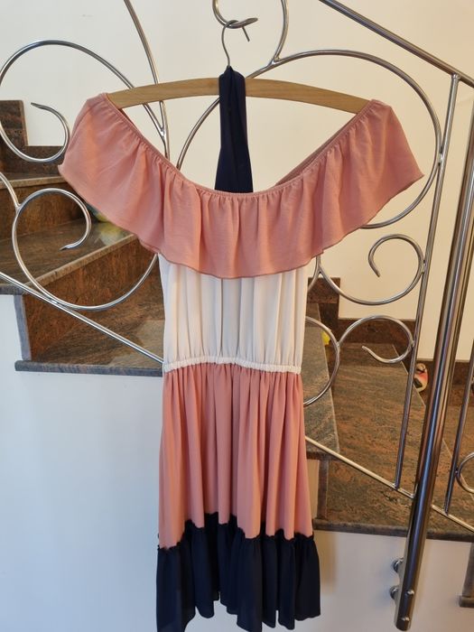 Rochie Starshiners scurta deosebita M-L