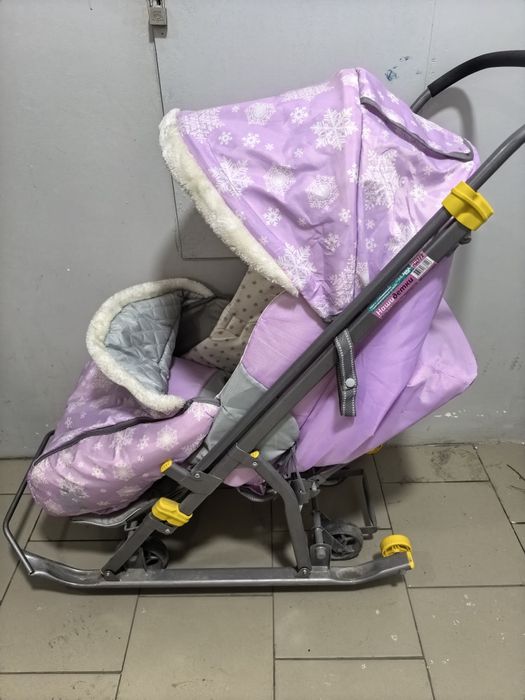 Продам санки  нико детям