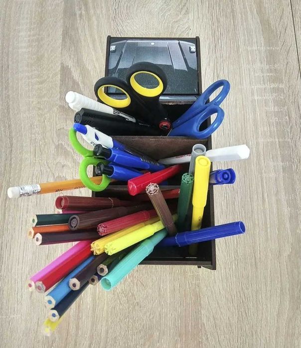 Карандашница сборная.