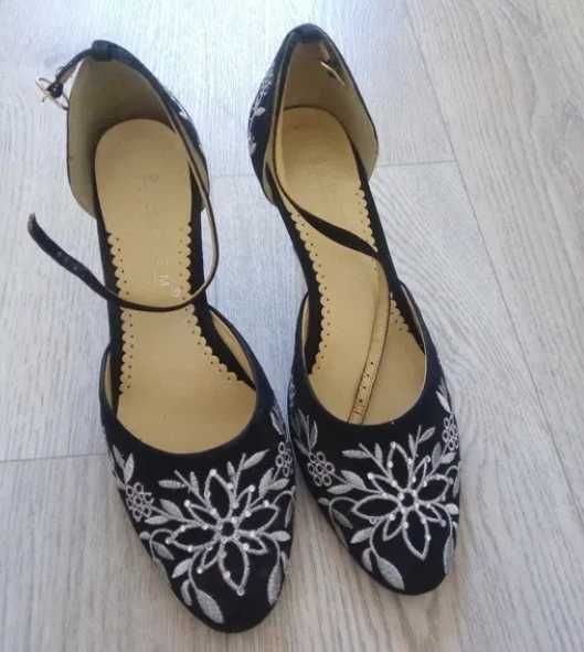 Обувь почти даром