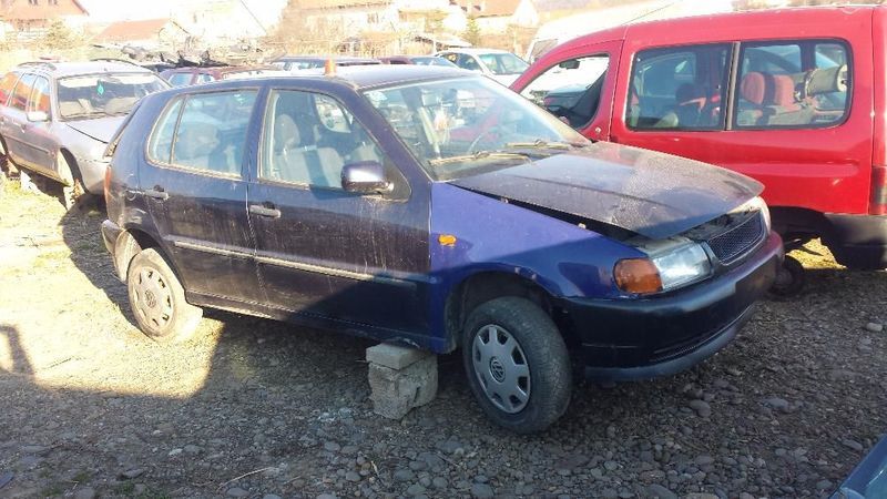 Dezmembram Volkswagen Polo 1.4 benzin tip AUA 75 CP
