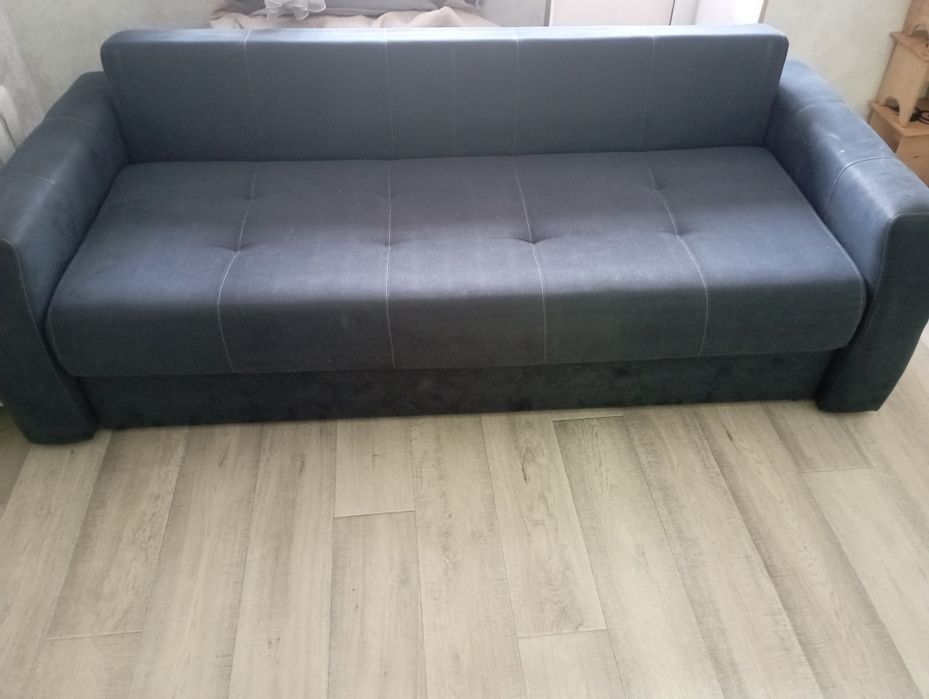 Продам диван+ кресло+ пуфик