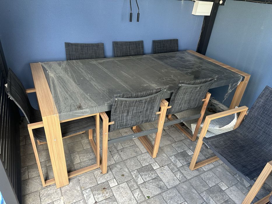 Градинска маса и столове