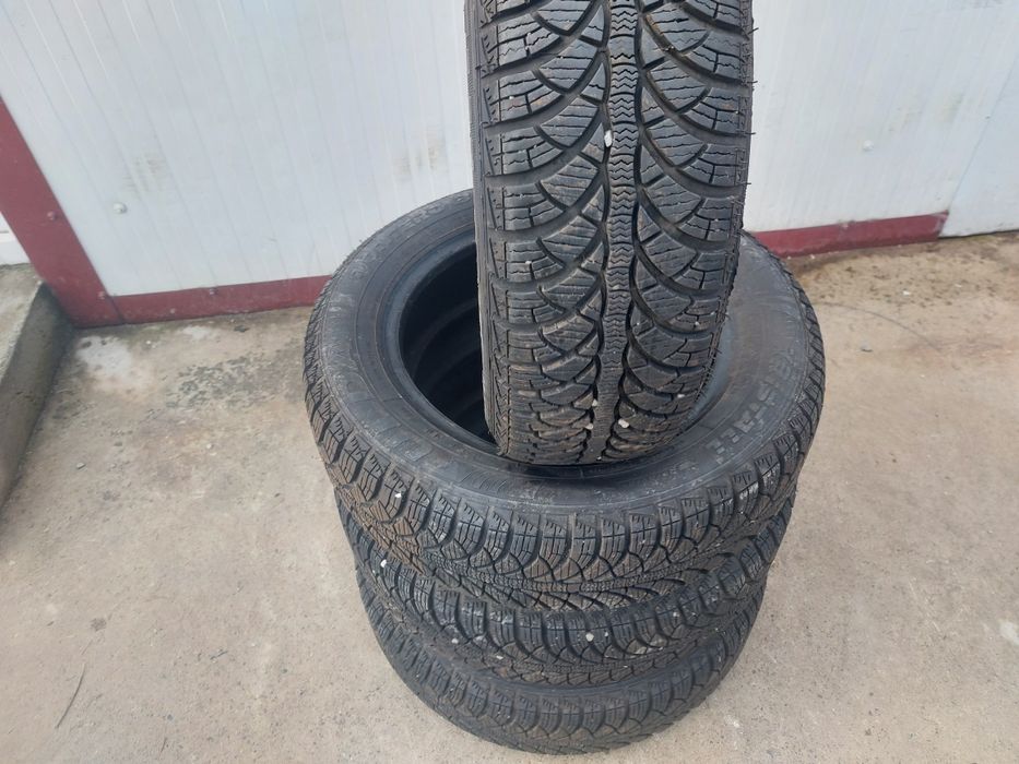 100 lei bucata! Set anvelope M+S/IARNA 165 65 r14 Fulda! 7 mm