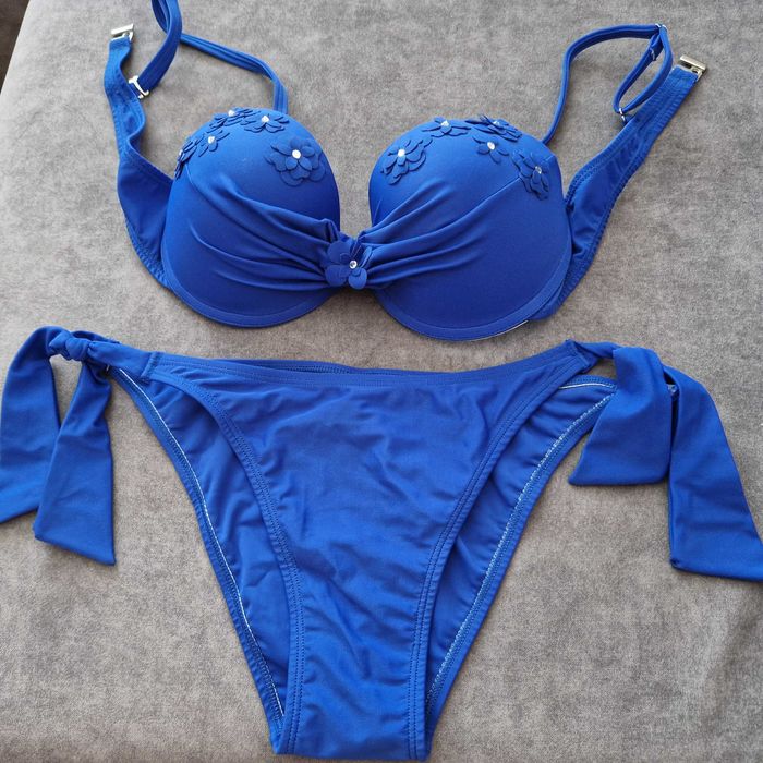 Бански Christine