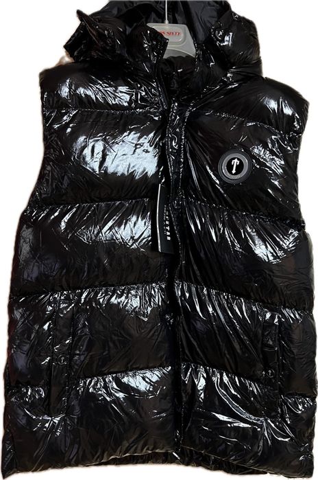 Мъжки елек boss армани. Нова цена 65лв