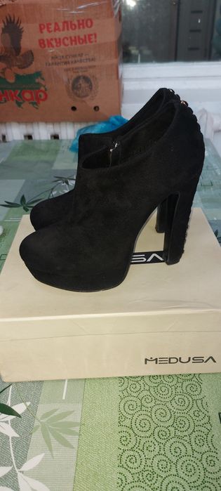 Ботинки! В хорошем состоянии!