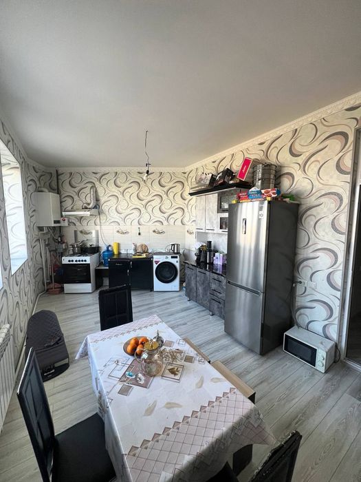 Gorgaz saodat restaranining oldidagi yangi g'ishtin uy sotiladi