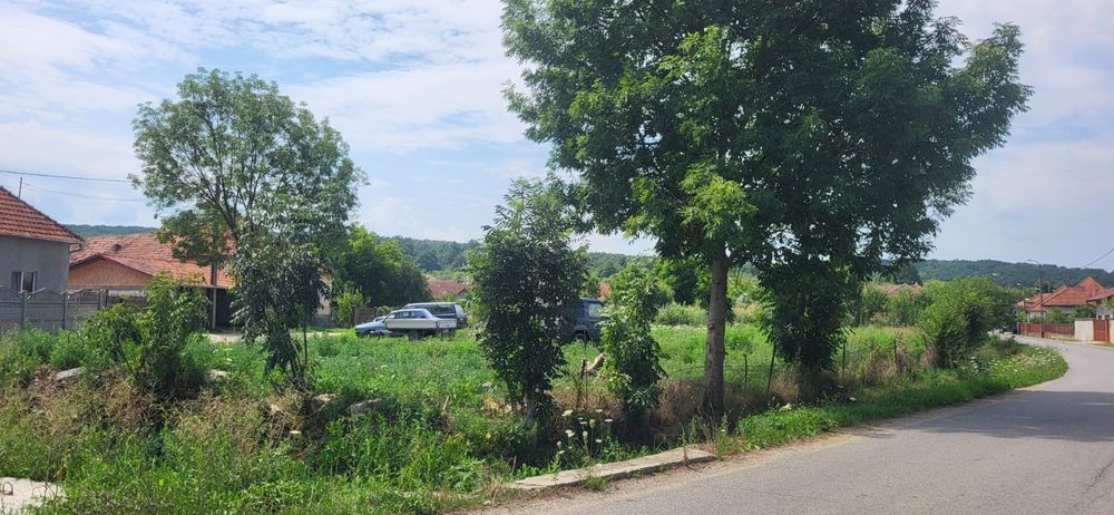 Vand teren intravilan