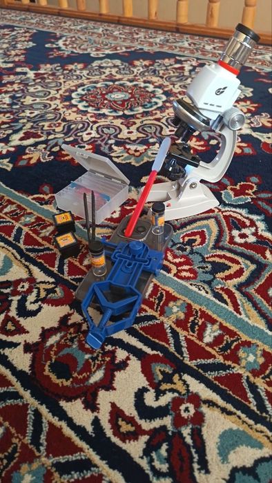 Детский микроском.